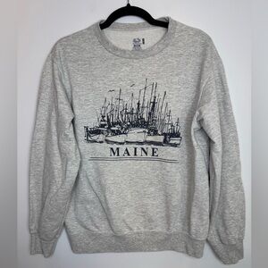 Vintage Fruit of the Loom Gray Maine Graphic Sweatshirt